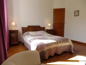 2 Schlafzimmer, Bügeleisen/Bügelbrett, kostenloses WLAN