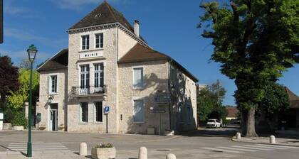 Aignoz - Ceyzerieu - Gîte