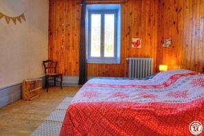 2 bedrooms, free WiFi, bed sheets