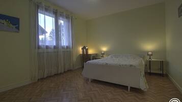 5 chambres, fer et planche Ă repasser, Wi-Fi gratuit, draps fournis