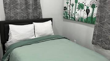 1 bedroom, iron/ironing board, WiFi, bed sheets