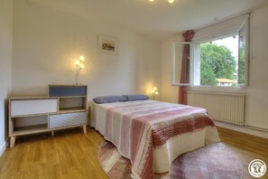 5 bedrooms, iron/ironing board, free WiFi - Nuance Mauve - Saint Benigne (SAINT BENIGNE)