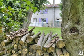 Property grounds - Nuance Mauve - Saint Benigne (SAINT BENIGNE)