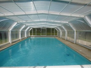 Pool - Roulotte Rhapsodie - Bage-dommartin (BAGE-DOMMARTIN)