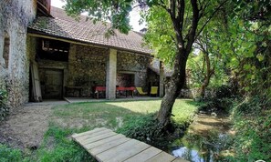 Property grounds - La Tesselle - Bregnier Cordon (BREGNIER CORDON)