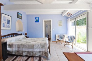 1 chambre, fer et planche à repasser, Wi-Fi gratuit