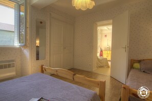 2 soverom, strykejern/-brett og wi-fi (inkludert)