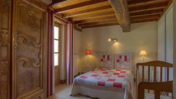 3 chambres, fer et planche Ă repasser, Wi-Fi gratuit