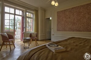 6 chambres, fer et planche à repasser, Wi-Fi gratuit, draps fournis