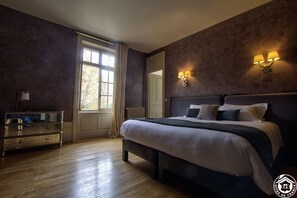 6 chambres, fer et planche à repasser, Wi-Fi gratuit, draps fournis