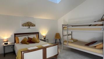 4 dormitorios, tabla de planchar con plancha, wifi gratis y ropa de cama