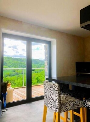 Interior - Beaume d’ataraxie - Beautiful View Room (Apt. 4) (Solignac-sur-Loire)