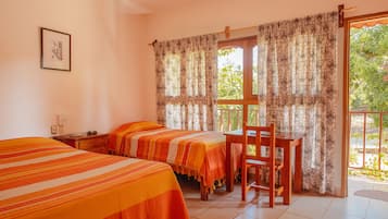 Habitación doble estándar | Wifi gratis y ropa de cama