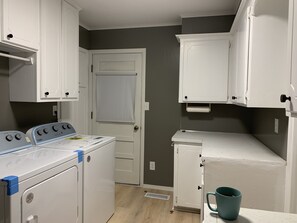 Interior - Lakefront Eufaula property (Eufaula)