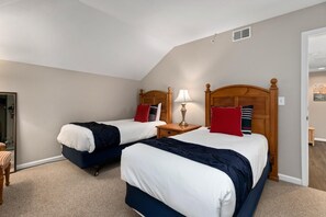 2 bedrooms, internet, bed sheets - Stoneridge 75 with Wintergreen Advantage (Wintergreen)