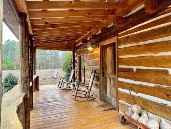 Terrace/patio - Log Cabin at Jordan Lake
(Moncure)
