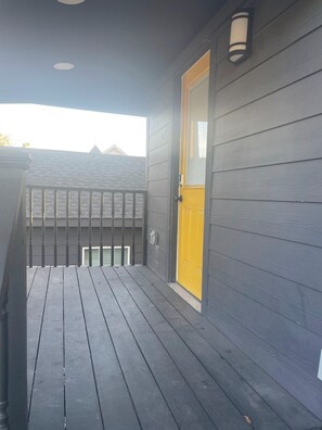 Exterior detail - Quaint one bedroom conveniently walkable (Houston)