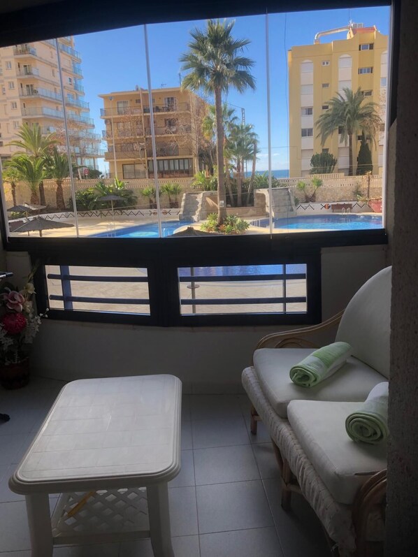 المنشأة من الداخل