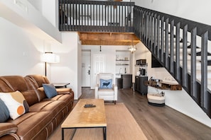 TV - Mountain Inn Lodge 71 with Wintergreen Advantage (Wintergreen)