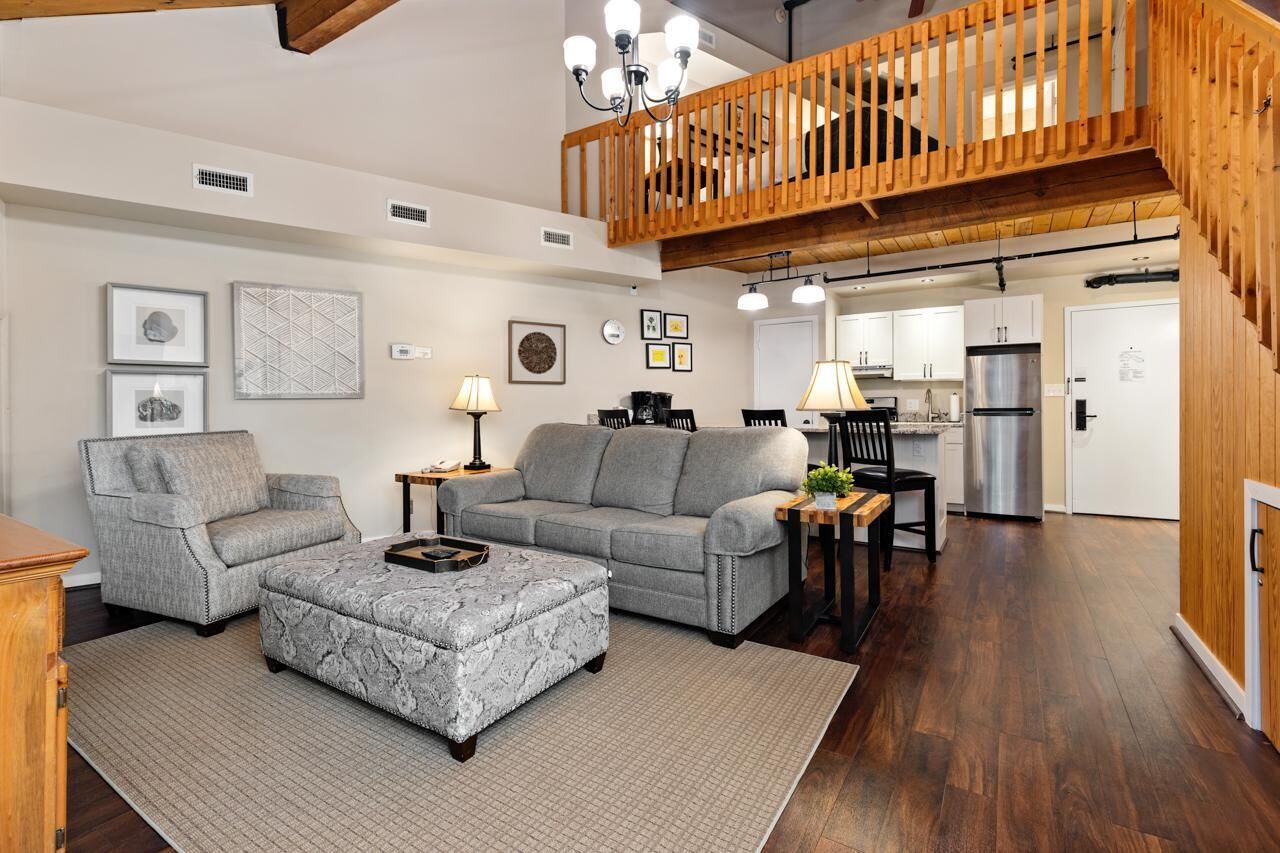 Mountain Inn Lodge 79 with Wintergreen Advantage