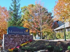 Property grounds - Mountain Inn Lodge 85 with Wintergreen Advantage (Wintergreen)