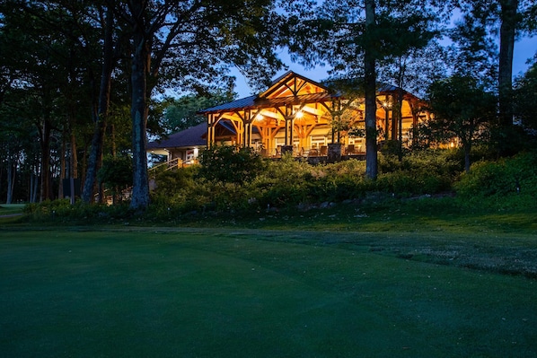 Exterior - Timbers Studio 14 with Wintergreen Advantage (Wintergreen)