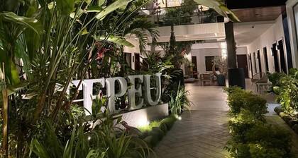 Hotel Tepeu