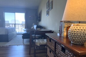 1 bedroom, Internet