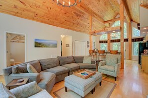 TV - Cabin Blue Ridge with Wintergreen Advantage (Wintergreen)