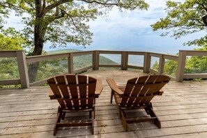 Terrace/patio - Above The Clouds with Wintergreen Advantage (Wintergreen)