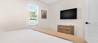 Beach House Retreat with a Private Pool - Your Perfect Getaway!