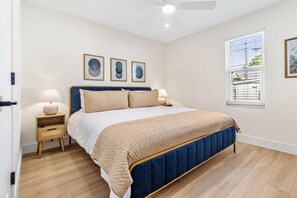3 habitaciones, escritorio, tabla de planchar con plancha y wifi gratis 