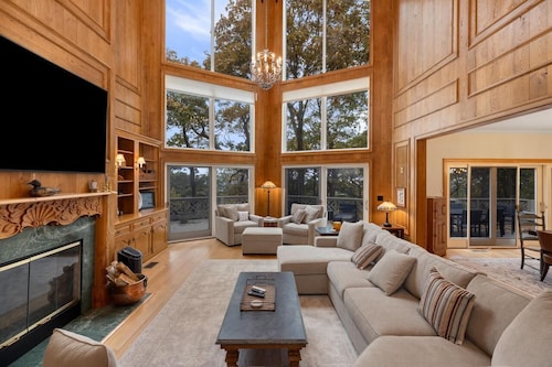 Orchard House with Wintergreen Advantage