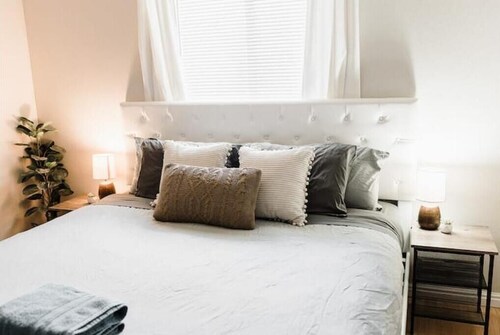 Cedar Retreat: 2 Bedroom Residential Home