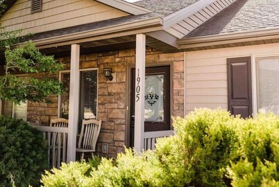 Cedar Retreat: 2 Bedroom Residential Home