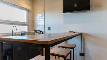Apartment, 1 Bedroom | Private kitchen | Freezer