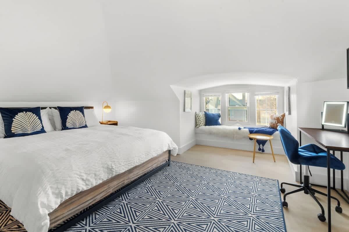 5 bedrooms, iron/ironing board, travel crib, WiFi