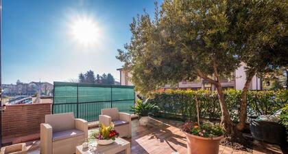 Amazing House with Garden - Motor Valley - Free Wi-fi e Netflix