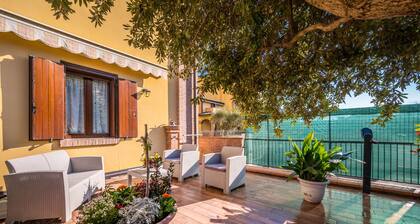 Amazing House with Garden - Motor Valley - Free Wi-fi e Netflix