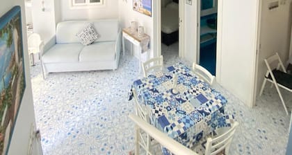 Arime Apartment
Elegance and Tradition a Stone's Throw from the Sea"