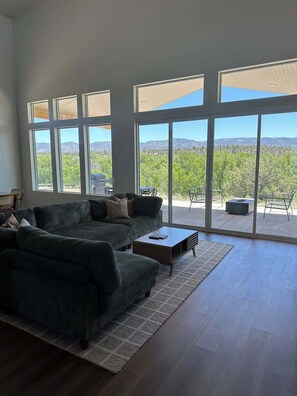 Imagen sin descripción, 3 de 64, botón