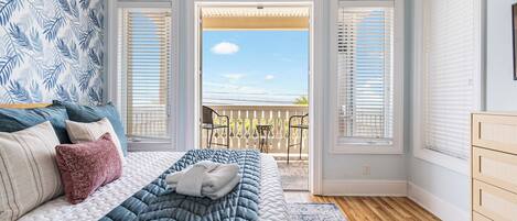 5 bedrooms, iron/ironing board, WiFi, bed sheets