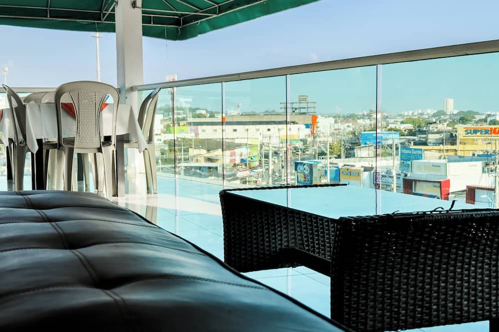 Hotel Bazurto Plaza