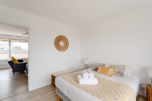 1 habitación, tabla de planchar con plancha, wifi gratis y ropa de cama 