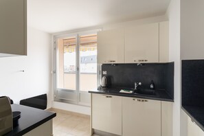 Frigorífic, microones, forn i rentaplats 