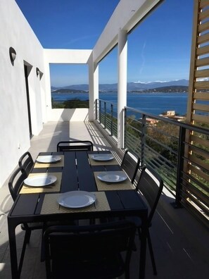 Outdoor dining - Les Terrasses de la Pinède - Appt climatisé (Coti-Chiavari)