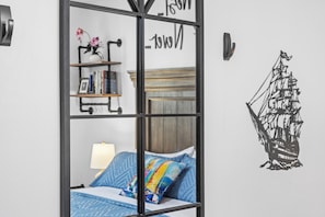 1 chambre, fer et planche à repasser, Wi-Fi gratuit, draps fournis