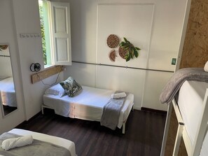 1 室のベッドルーム、WiFi