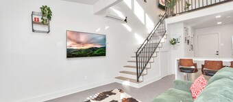 Stylish Chic Tiny Loft Bungalow