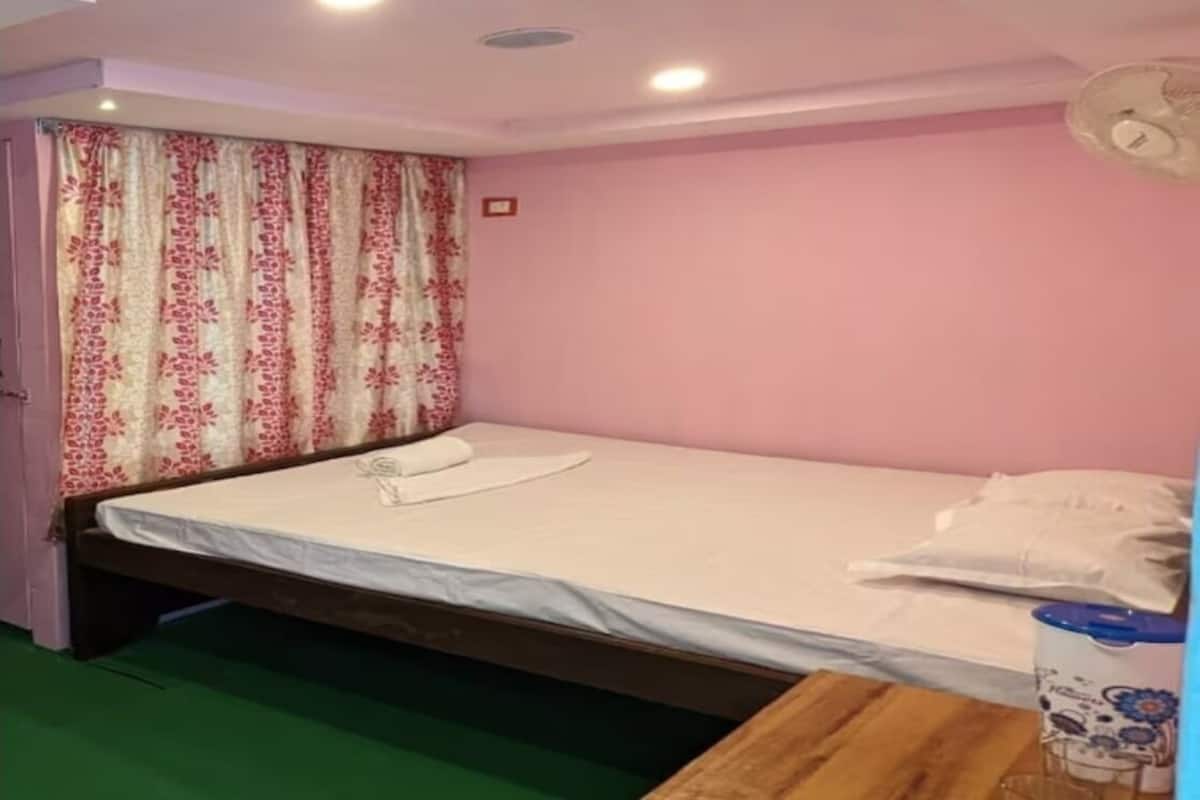 Basic Cottage | 1 bedroom, individually decorated, individually furnished, free WiFi